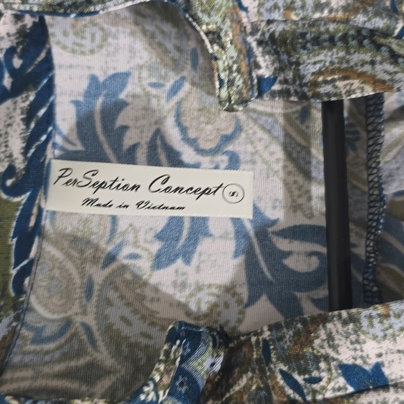 Perseption Concept NWOT size S paisley top - Picture 3 of 4